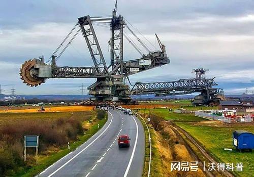 Kaiyun（中国体育）：细点国外超大型机械简单高效国内科学家：我们早就超越他们了(图9)