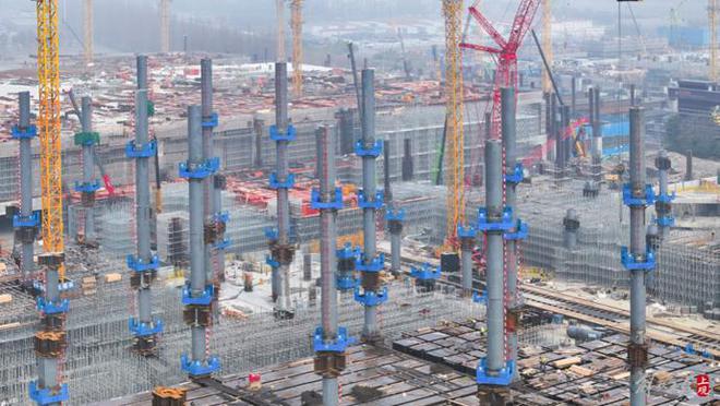 松江枢纽建设新进展：松江站服务中心进入地上主体结构施工阶段(图1)