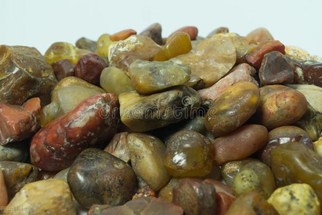 众瓴砂石资讯：破碎机“质保金”套路新建机制砂生产线要提防(图2)