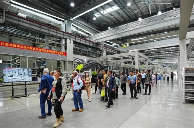 中联重科明星产品亮相公司32周年司庆活动(图4)