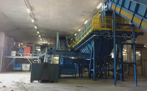 革新陈腐垃圾处理筛分设备引领环保新纪元(图1)