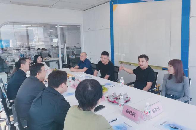 Kaiyun体育网站：企业动态广东省甘肃商会监事长包强一行莅临三尺法务参观交流(图2)