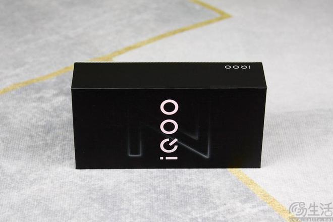 iQOOZ9Turbo+评测：顶级SoC加持亲民性能神机(图2)