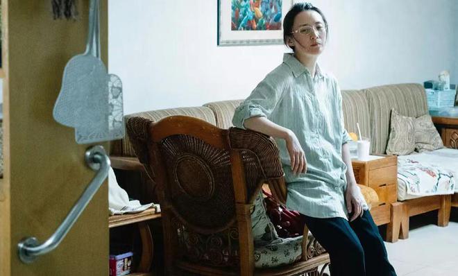 易烊千玺《小小的我》：再渺小再破碎的都是完整的我(图2)