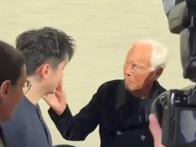 真牛！樊振东成阿玛尼大合影中唯一亚洲人站C位力压欧美群星(图9)