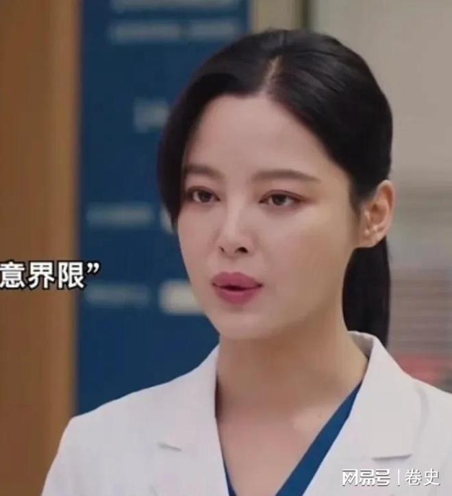 《仁心俱乐部》刘蓓不听劝连累刘梓懿被停职有些好人是不能做的(图2)