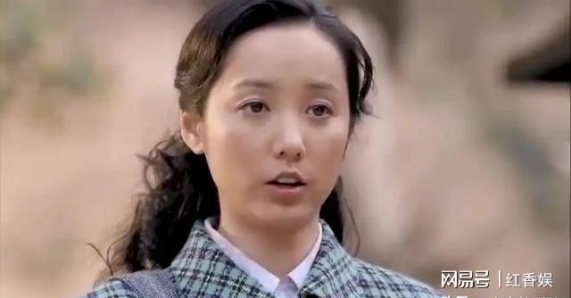 拒绝胡歌和霍建华示爱最后只用15天就嫁给别人她真的幸福吗？(图1)