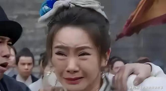 戚薇自曝医美过度险毁容！268亿围观背后她这波操作比甄嬛还绝(图2)