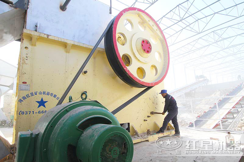 Kaiyun体育网站：鄂式破碎机工作原理及结构简图(图4)