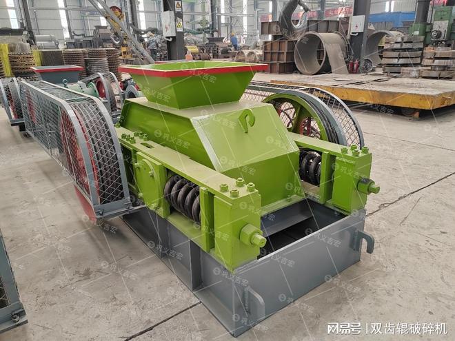 双齿辊破碎机：型号参数解析与广泛应用领域探讨(图2)