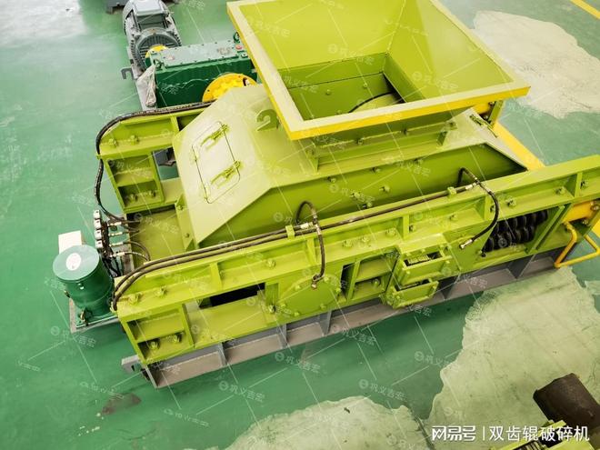 Kaiyun体育网站：时产30-40吨对辊破碎机优选：800×600型号全面解析(图2)