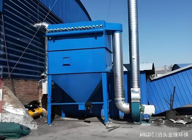 石料厂生产线破碎机振动筛布袋除尘器工作原理与工艺流程解析(图2)