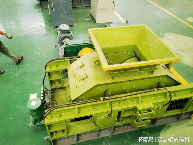 Kaiyun体育网站：对辊制砂机如何成为硬岩破碎的性价比之王？(图1)