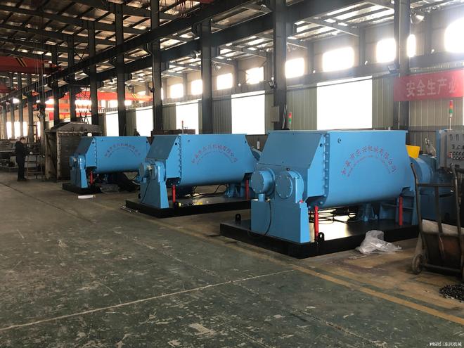 真空捏合机厂家实力推荐：高粘度化工材料搅拌场景选型指南(图1)