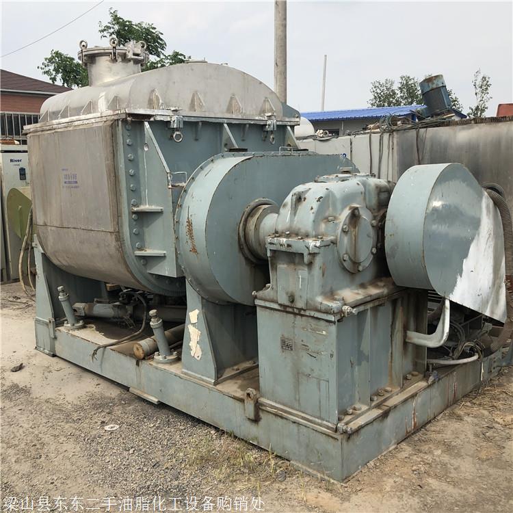 二手捏合机回收2000L二手真空捏合机价格(图1)